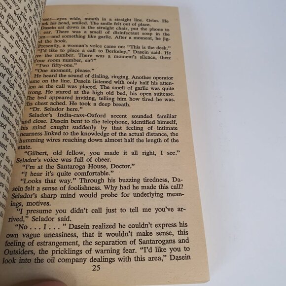 The Santaroga Barrier by Frank Herbert (1982) book - Picture 6 of 9